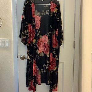 Mirabillia, 1xl, multi rose red and black.